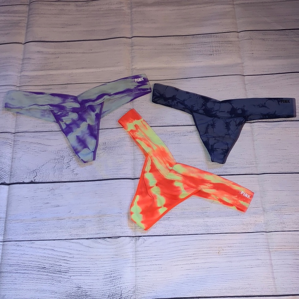 PINK/VS Tie Dye Seamless Thong Bundle (3)